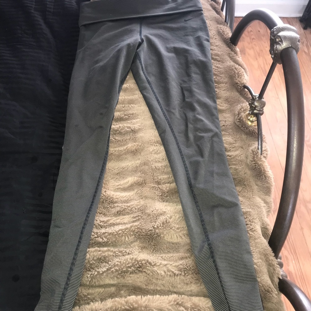 High waisted Nike leggings